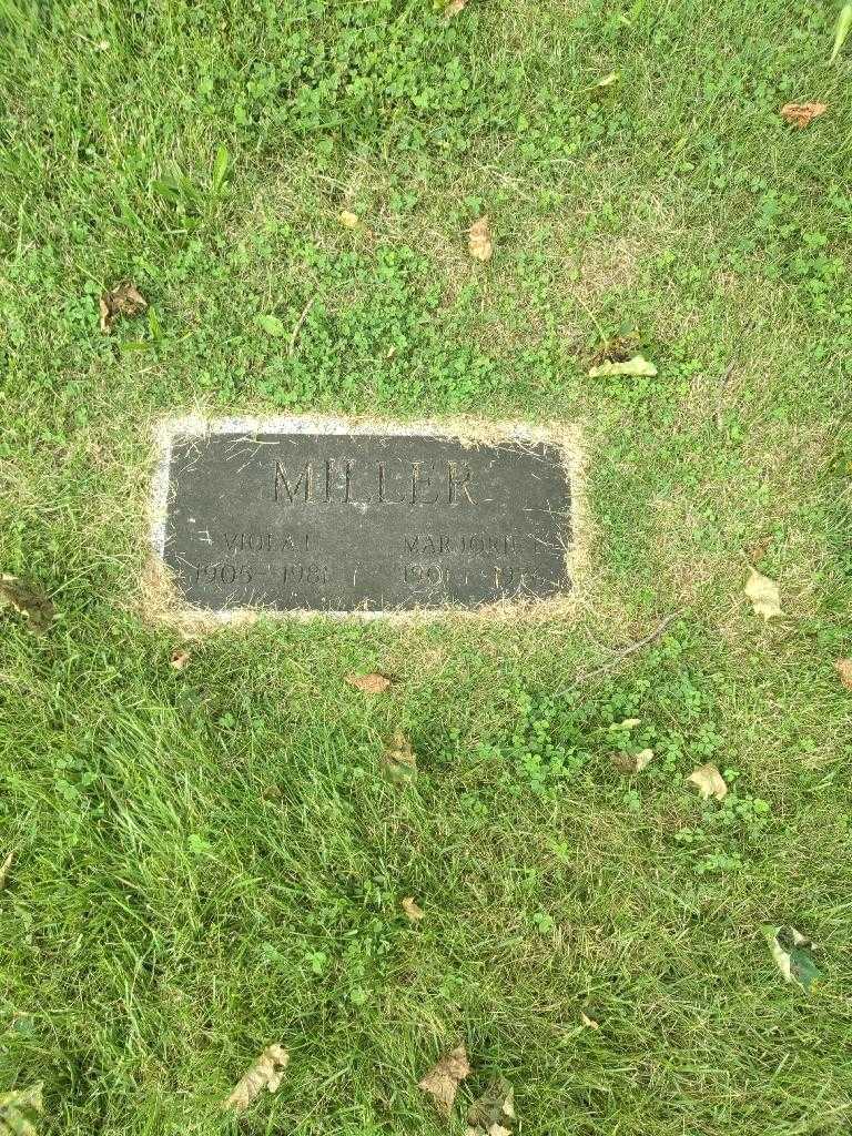 Marjorie L. Miller's grave. Photo 1