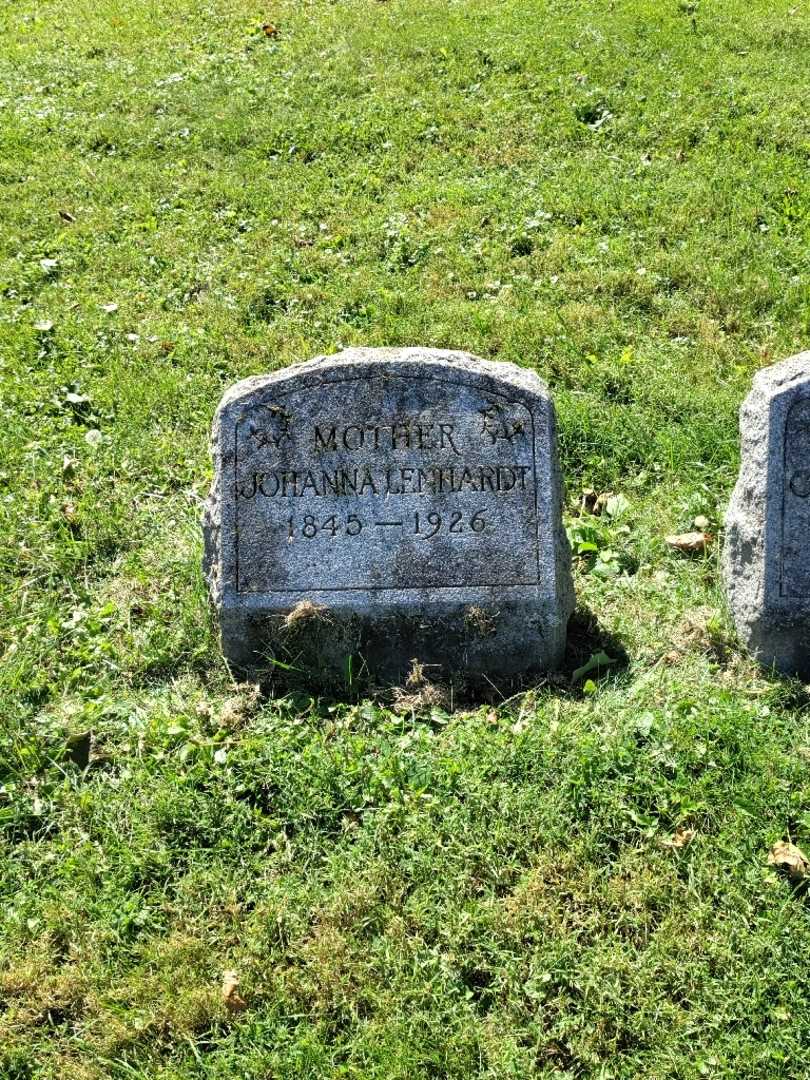 Johanna Lenhardt's grave. Photo 2