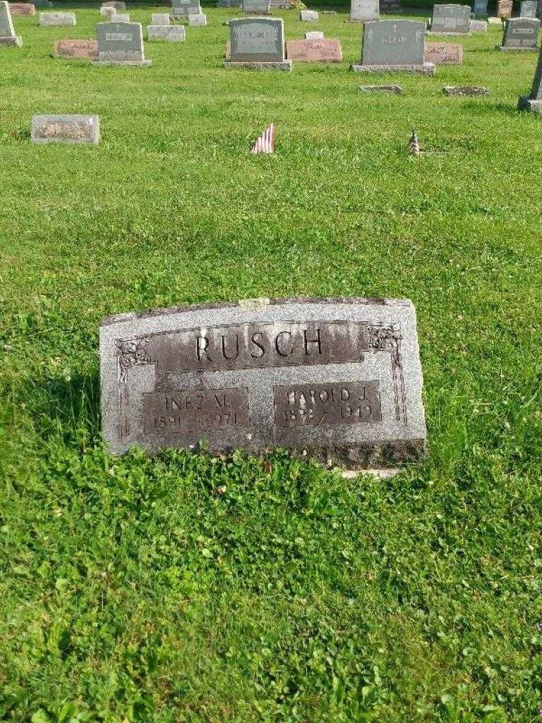 Harold J. Rusch's grave. Photo 3