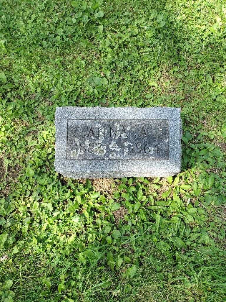 Anna A. Hoppe's grave. Photo 2