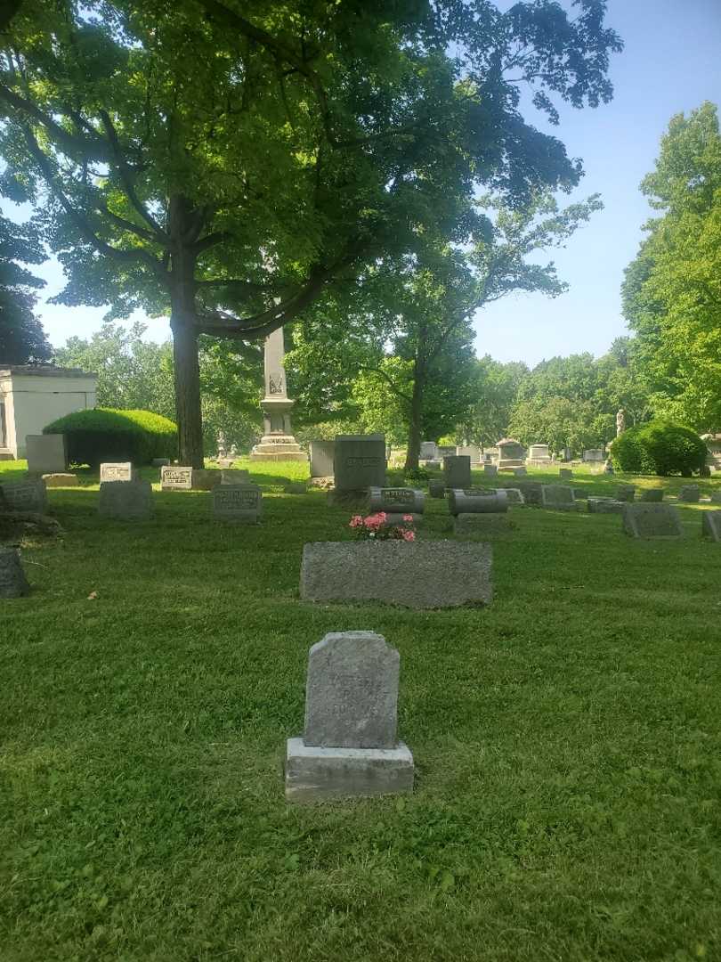 Walter John Marquart's grave. Photo 1