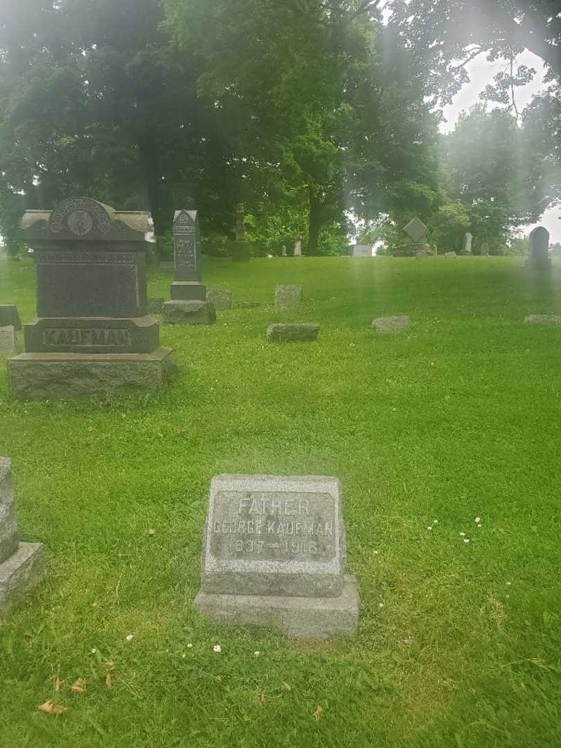 George Kaufman's grave. Photo 2