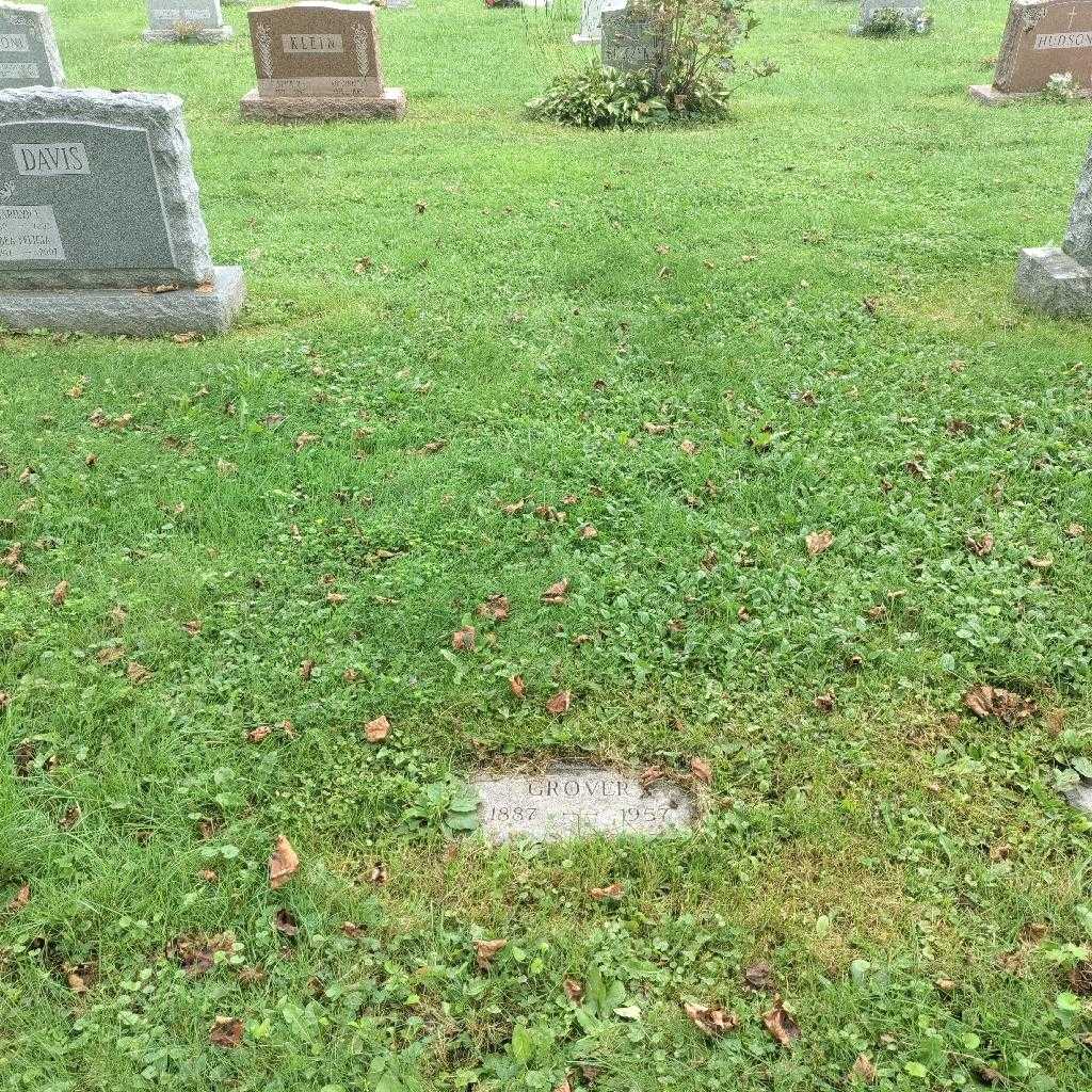 Grover Skinner's grave. Photo 2