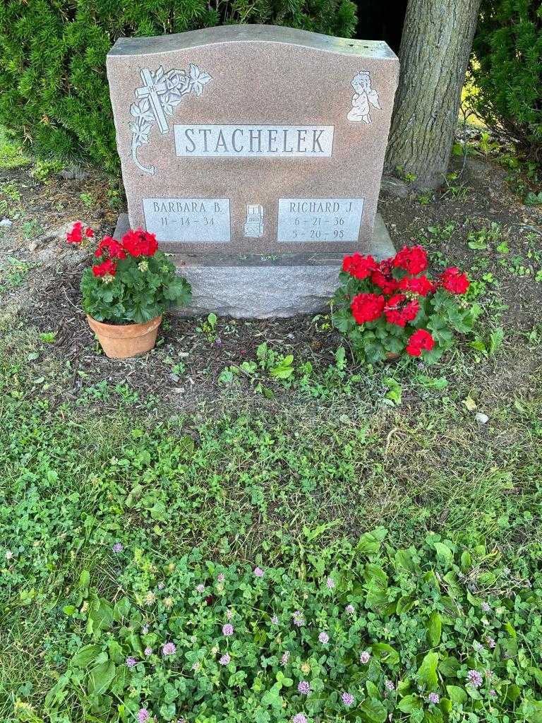 Barbara B. Stachelek's grave. Photo 2