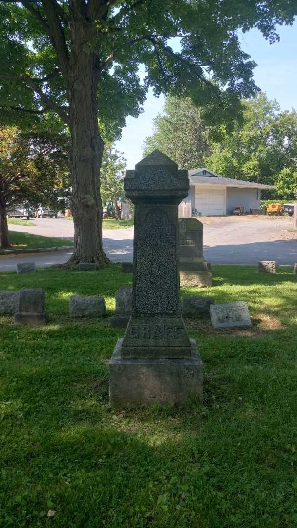 Joseph Graff's grave. Photo 2