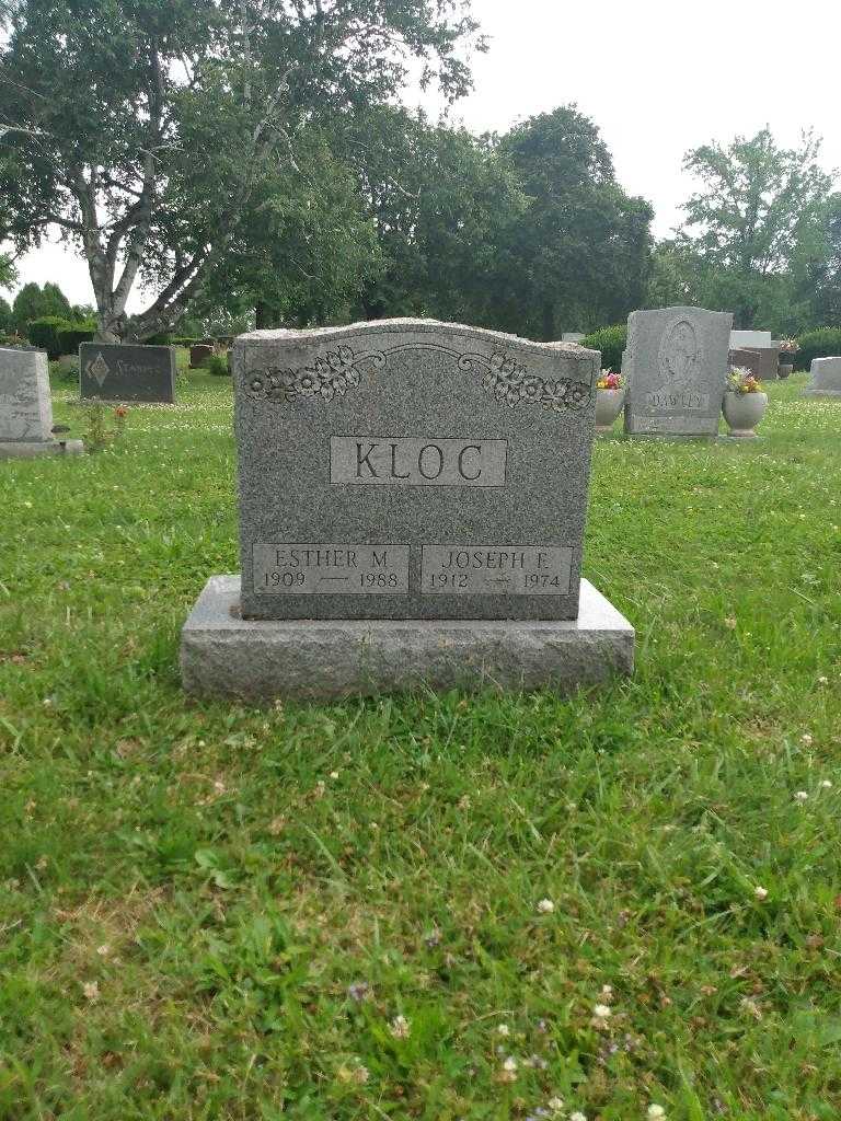 Joseph F. Kloc's grave. Photo 4