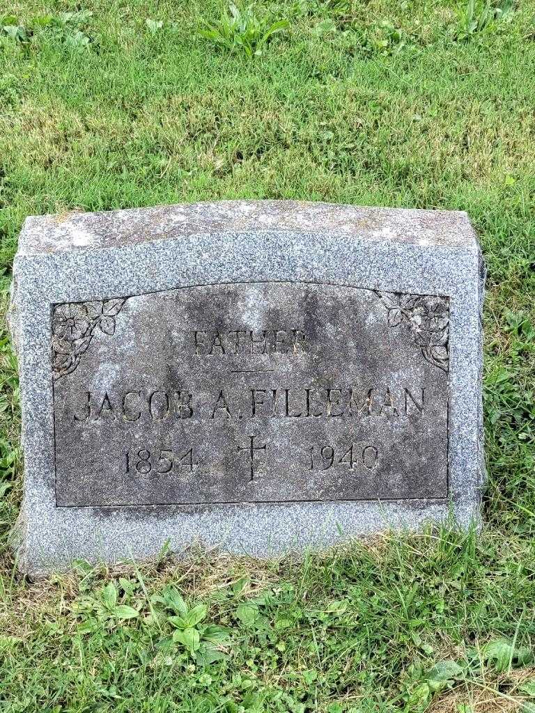 Jacob A. Filleman's grave. Photo 3