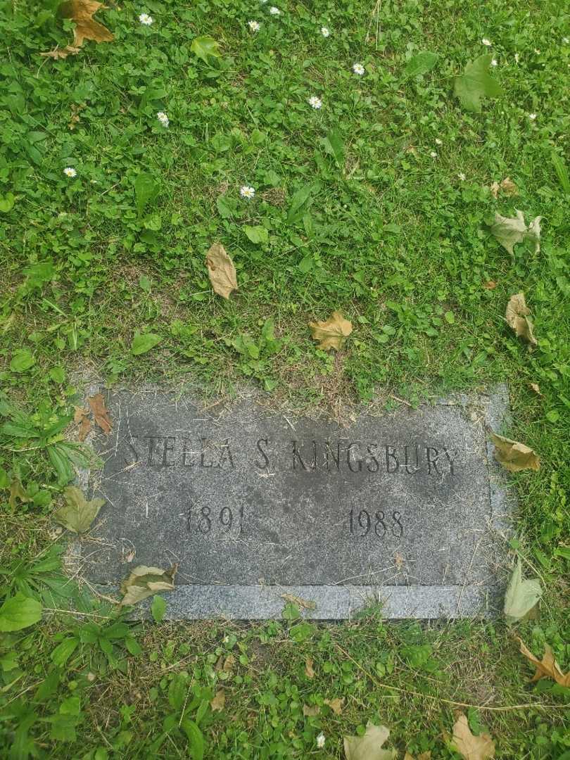 Stella S. Kingsbury's grave. Photo 4