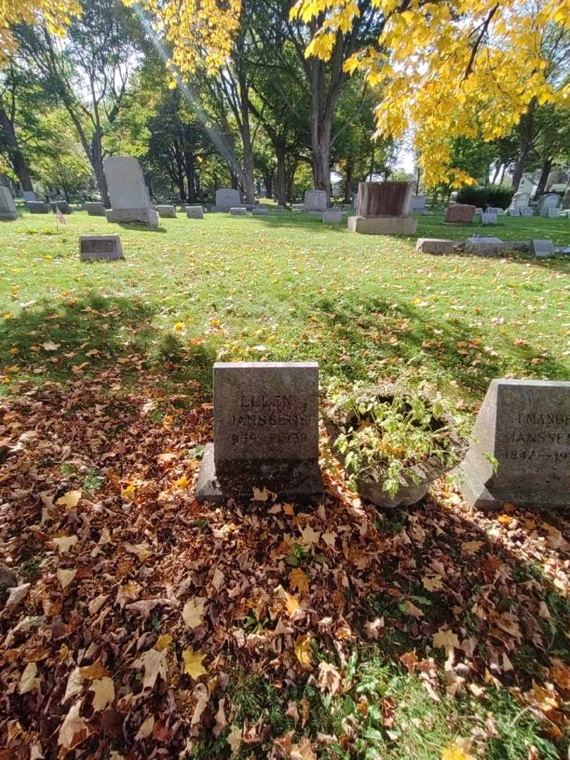 Ellen Janssens's grave. Photo 1