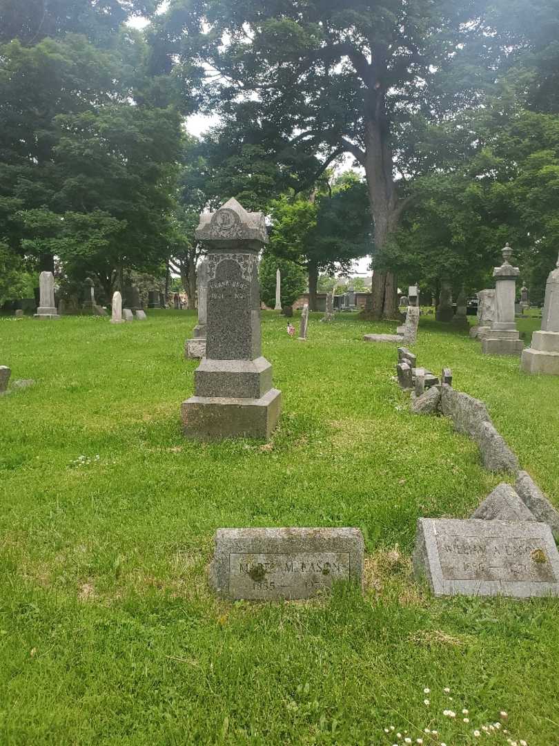 Mabel M. Eason's grave. Photo 2