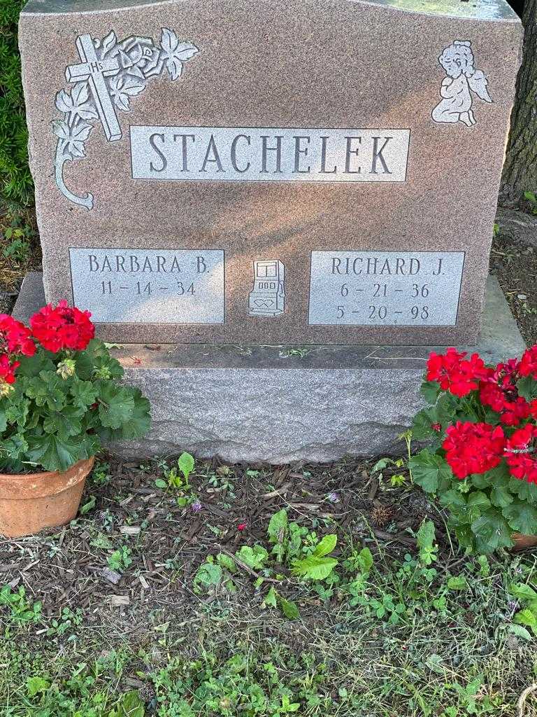 Barbara B. Stachelek's grave. Photo 1