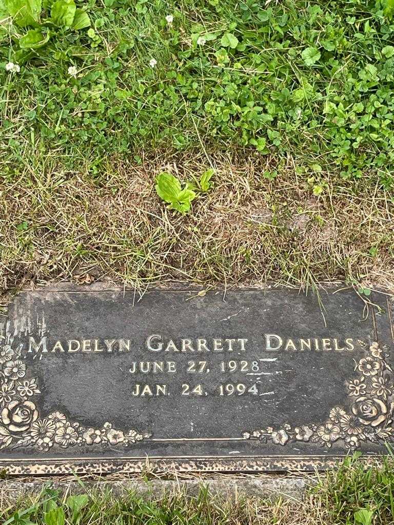 Madelyn Garrett Daniels's grave. Photo 3