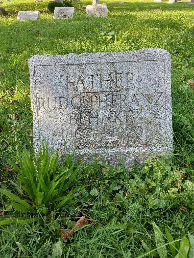 Rudolph Franz Behnke's grave. Photo 3