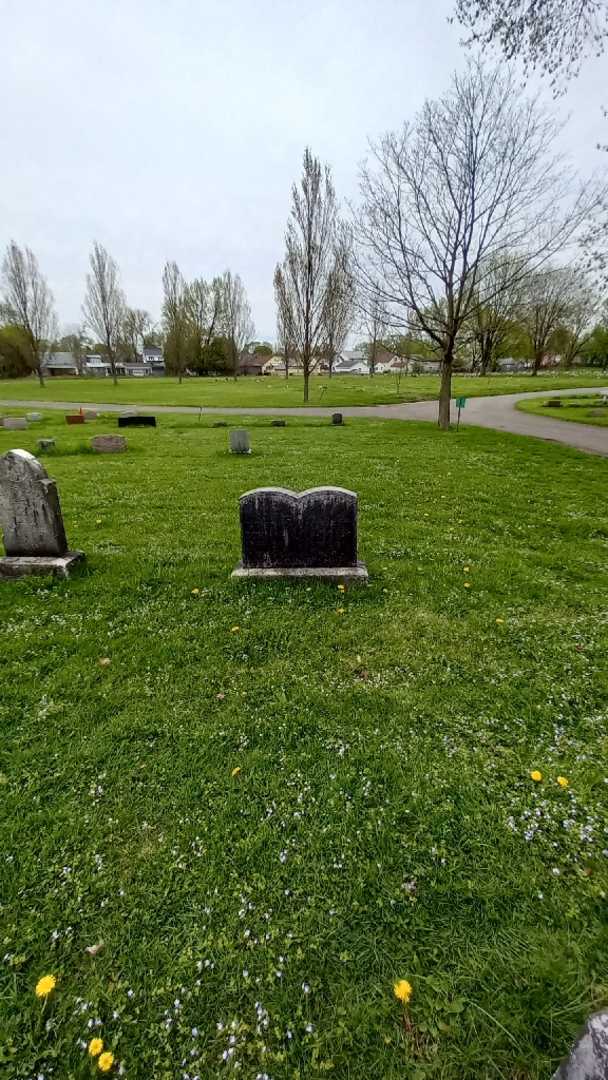 Albert Schwab's grave. Photo 1