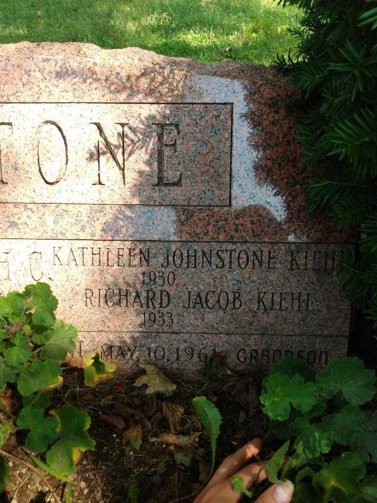 Kathleen M. Kiehl's grave. Photo 1