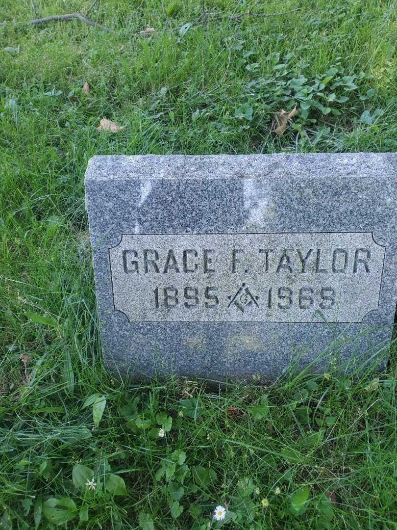 Grace F. Taylor Merriott's grave. Photo 3
