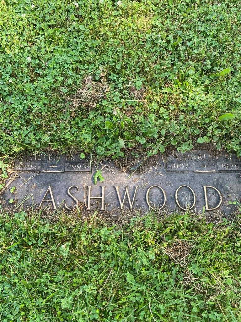 Helen Ashwood's grave. Photo 1