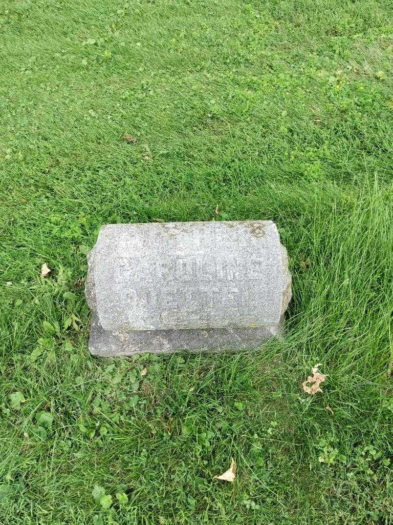 Caroline Goettel's grave. Photo 1