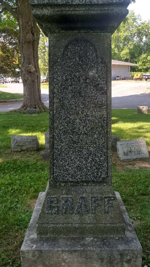 Joseph Graff's grave. Photo 3