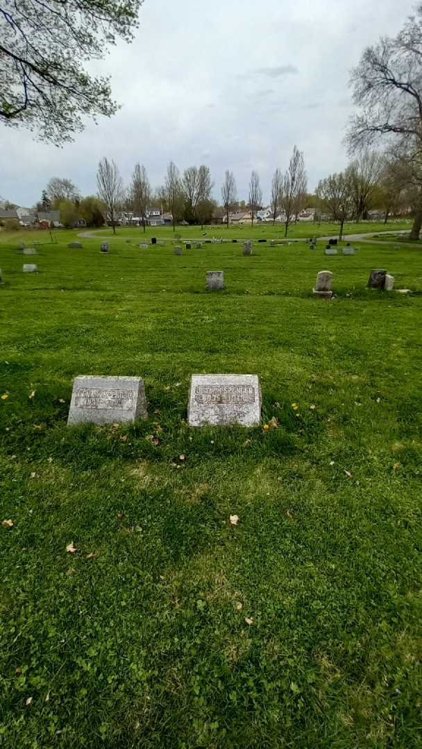 Joseph Spencer's grave. Photo 1
