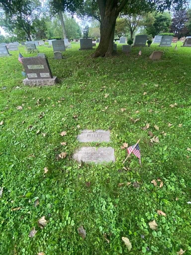 Frederick W. Miner's grave. Photo 1