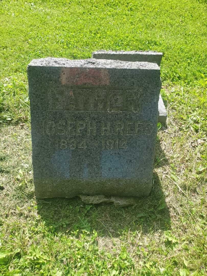 Joseph H. Rees's grave. Photo 4