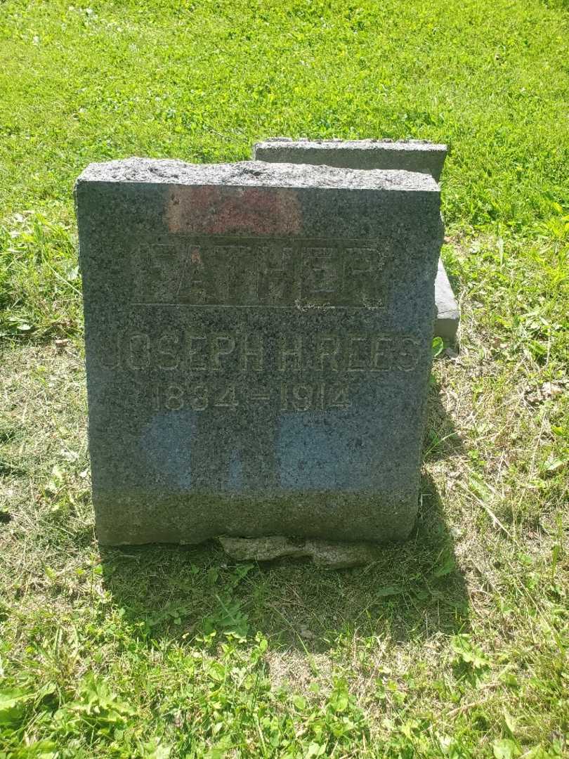 Joseph H. Rees's grave. Photo 3