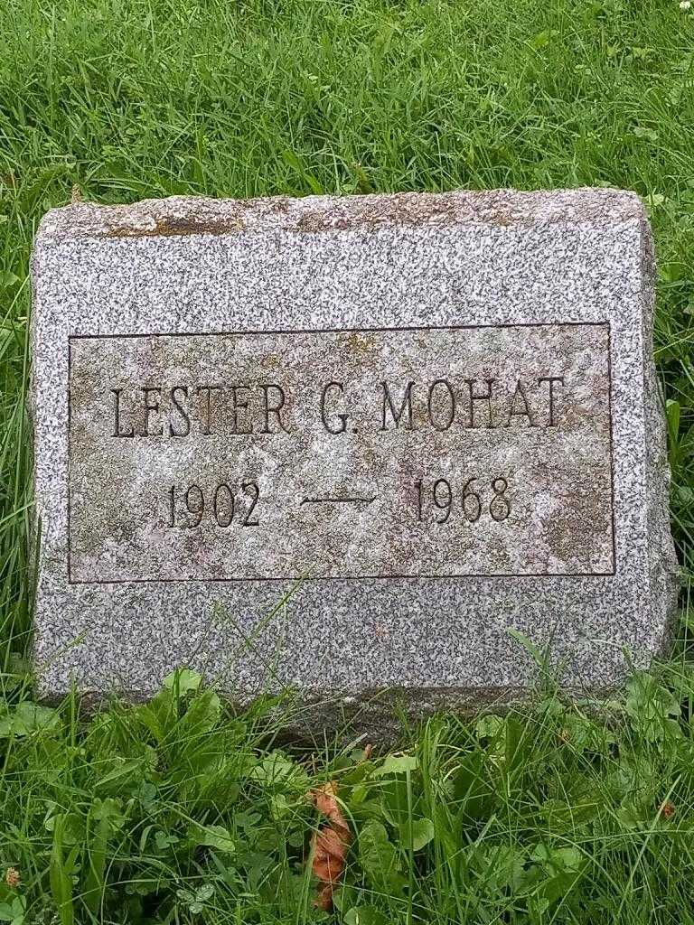 Lester G. Mohat's grave. Photo 3