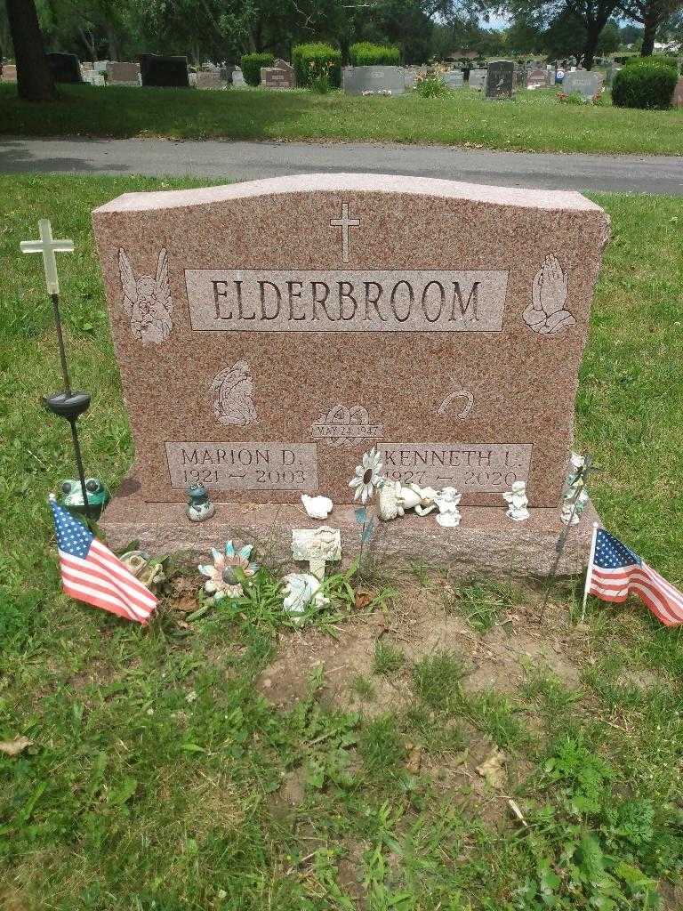 Marion D. Elderbroom's grave. Photo 2