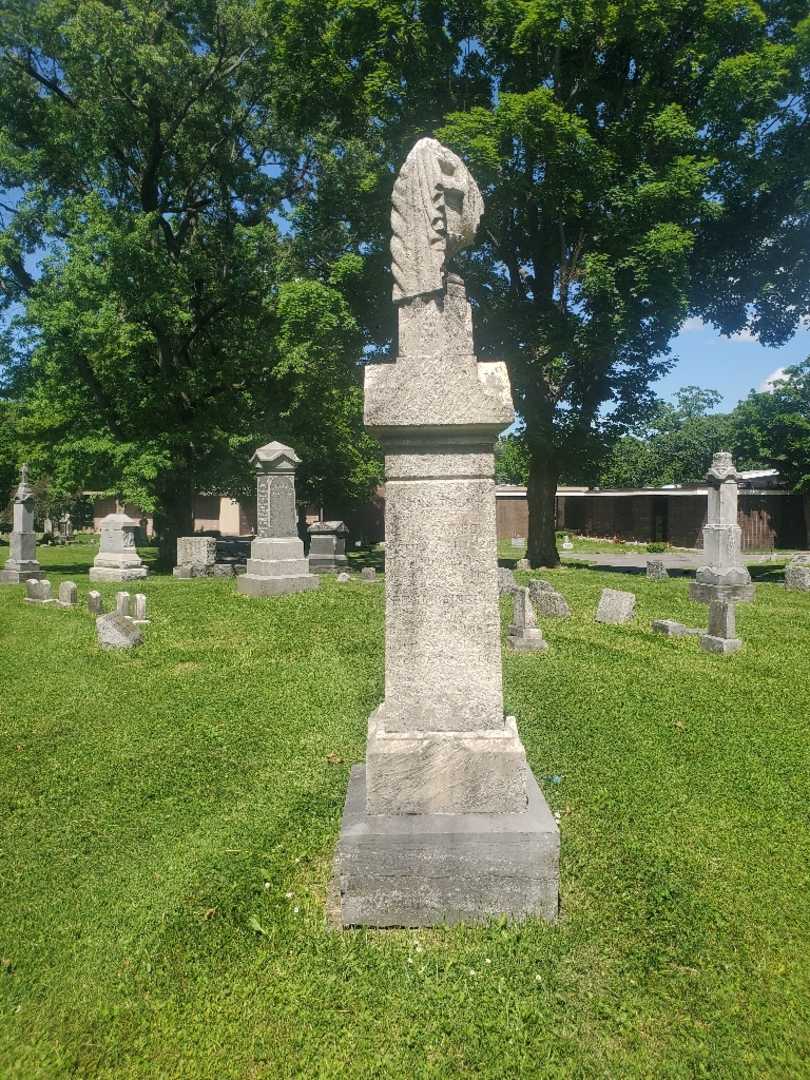 John Rainbow's grave. Photo 3
