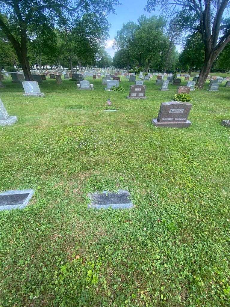Frederick J. P. Mahley's grave. Photo 1