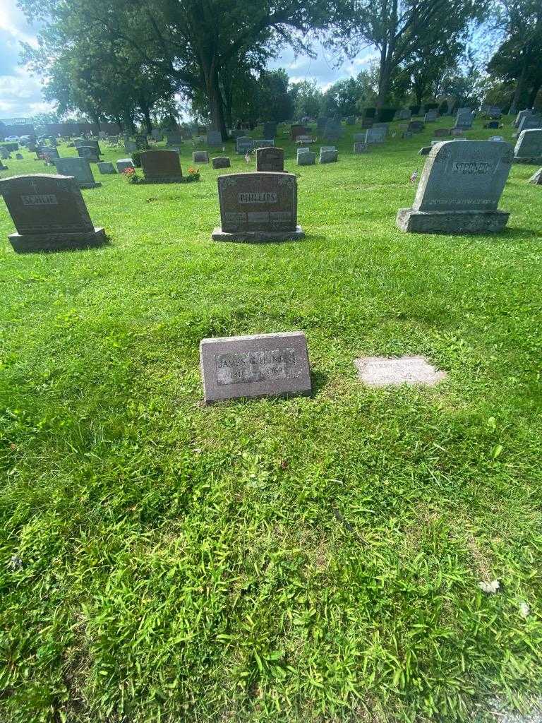 James G. Hunter's grave. Photo 1