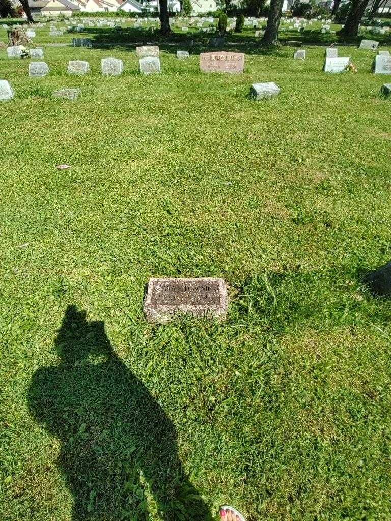 Clara E.. Downing's grave. Photo 1