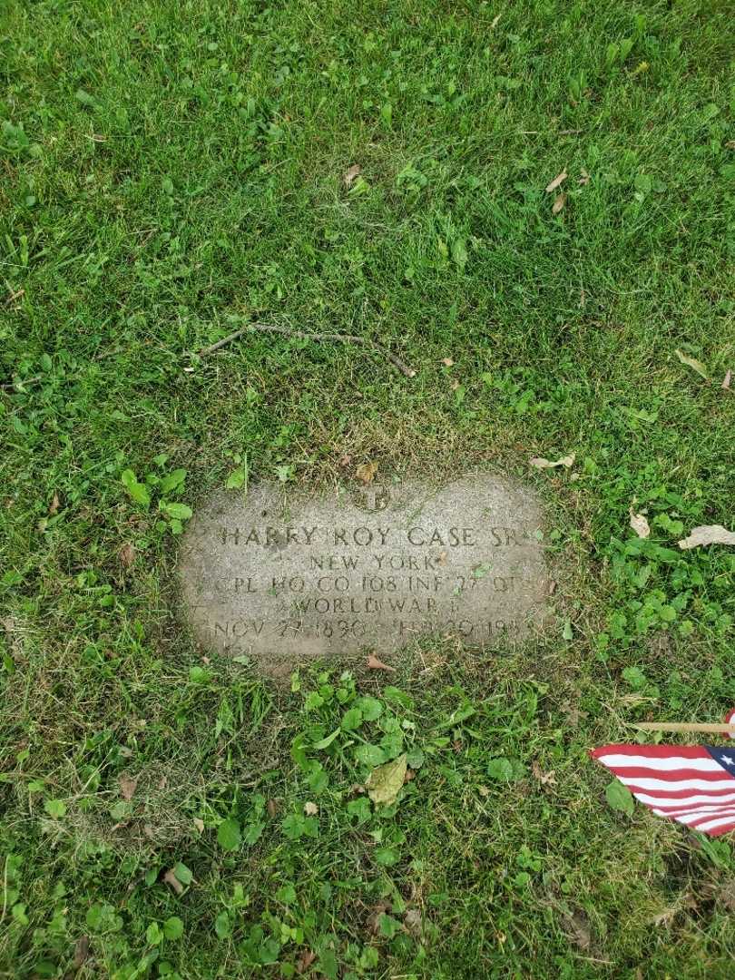 Harry Roy Case Senior's grave. Photo 2