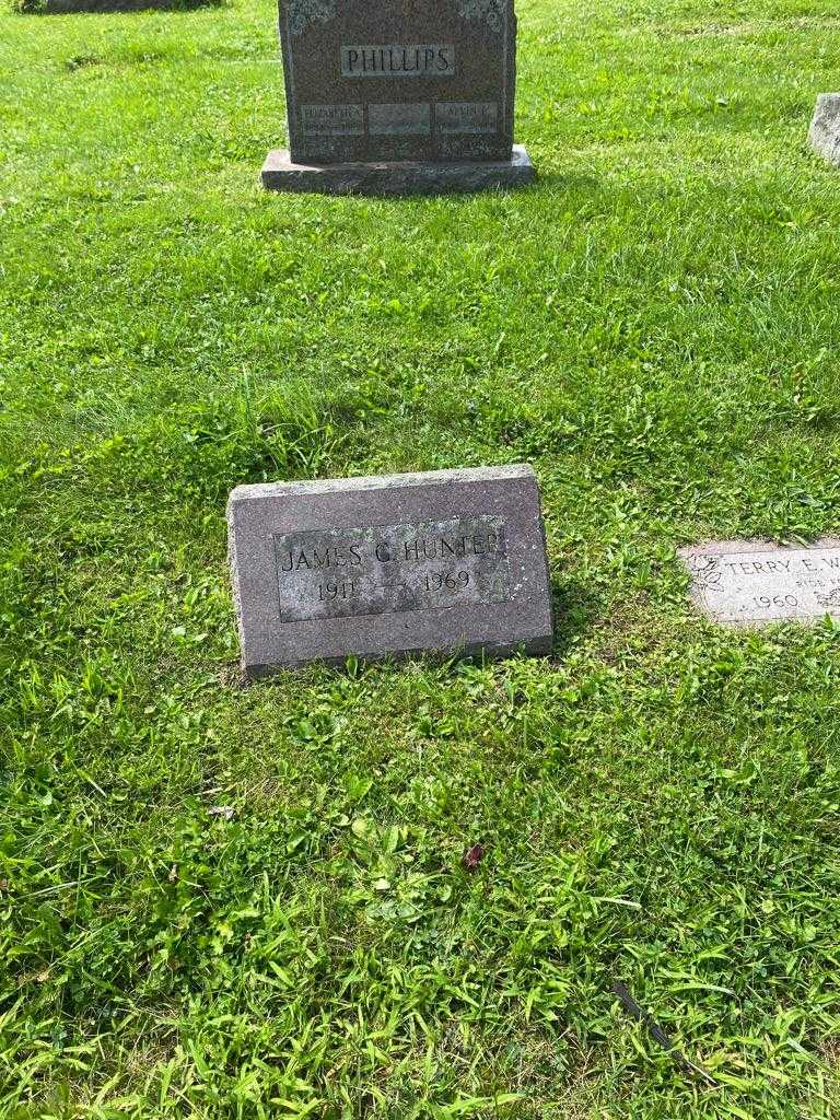 James G. Hunter's grave. Photo 2