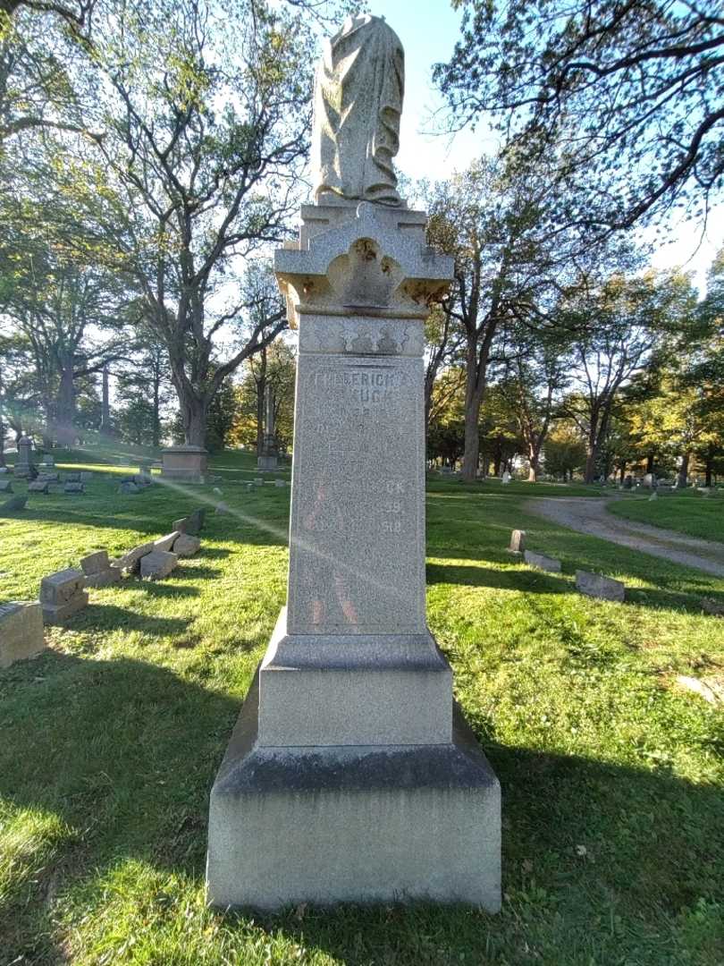 Ella M. Schuck's grave. Photo 1