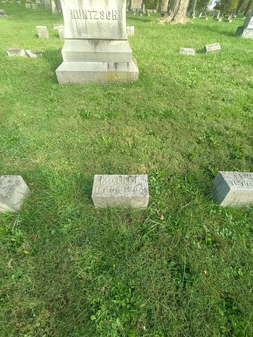 Mary B. Kuntzsch's grave. Photo 1