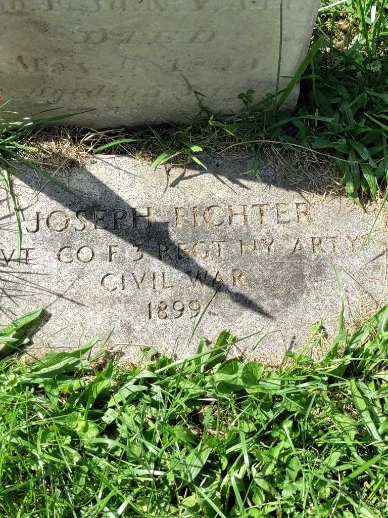 Joseph A. Fichter's grave. Photo 4