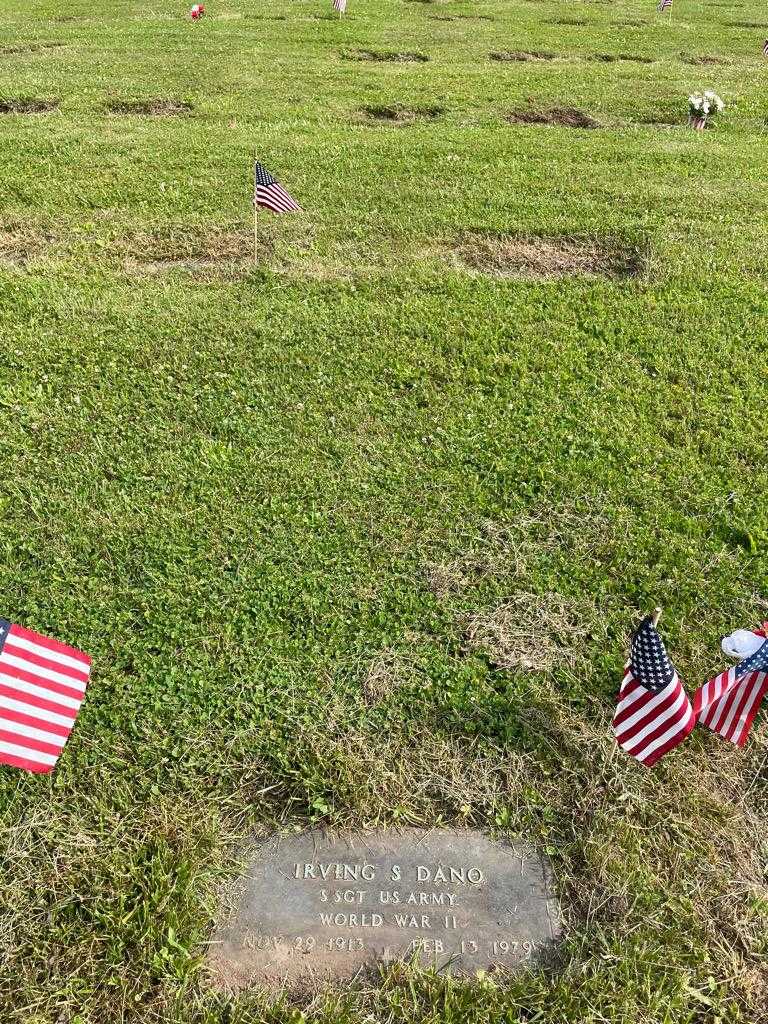 Irving S. Dano's grave. Photo 2