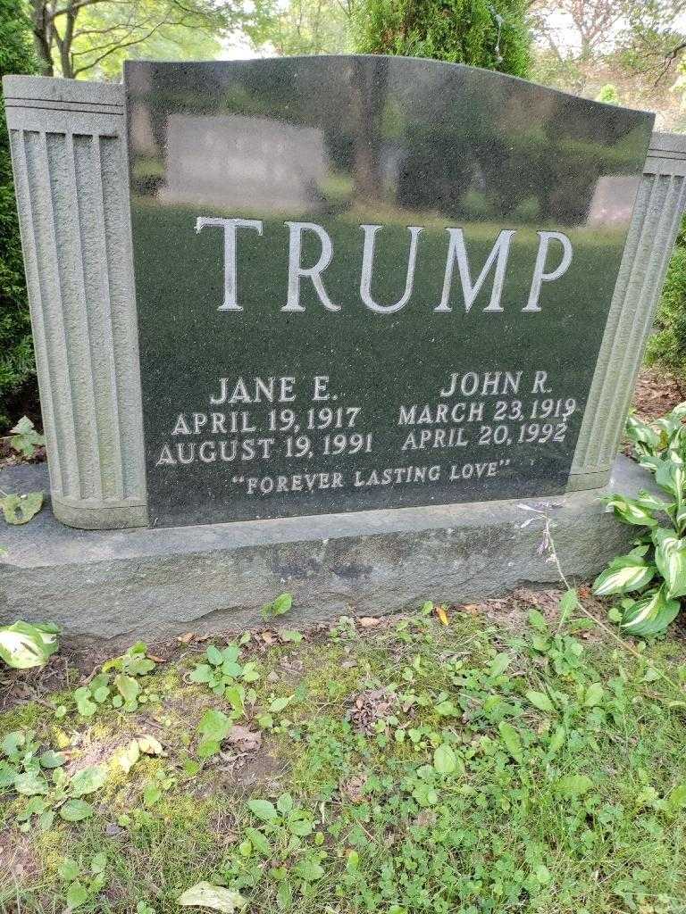 John R. Trump's grave. Photo 3