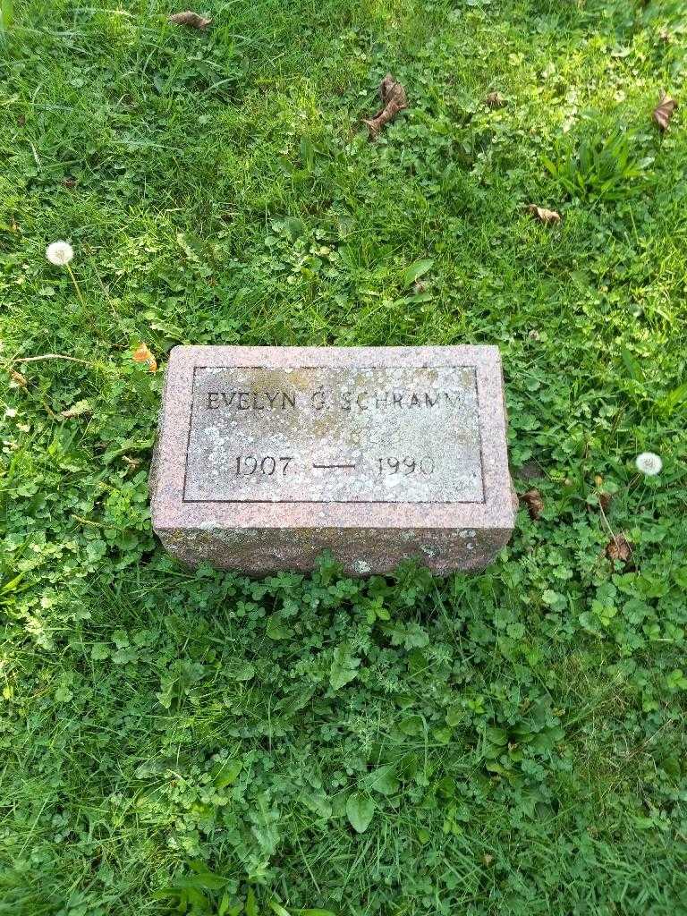Evelyn G. Schramm's grave. Photo 2