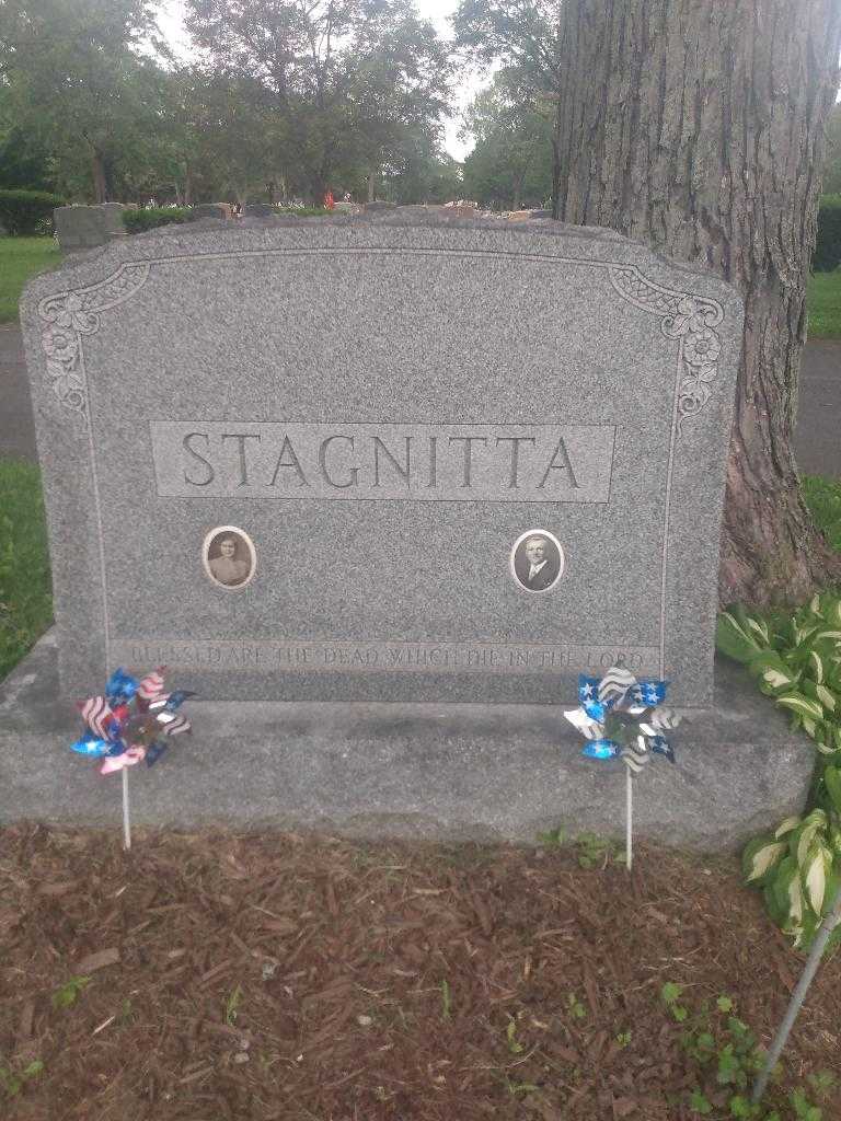 Carmelo Stagnitta's grave. Photo 1