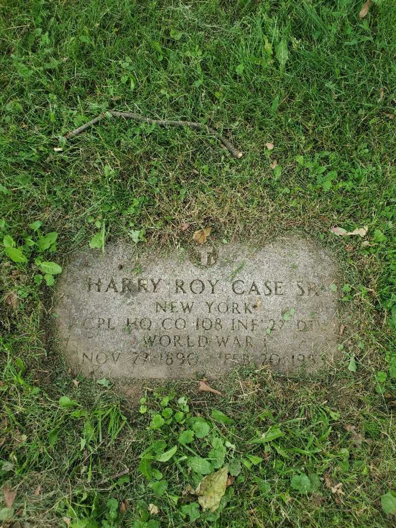 Harry Roy Case Junior's grave. Photo 1