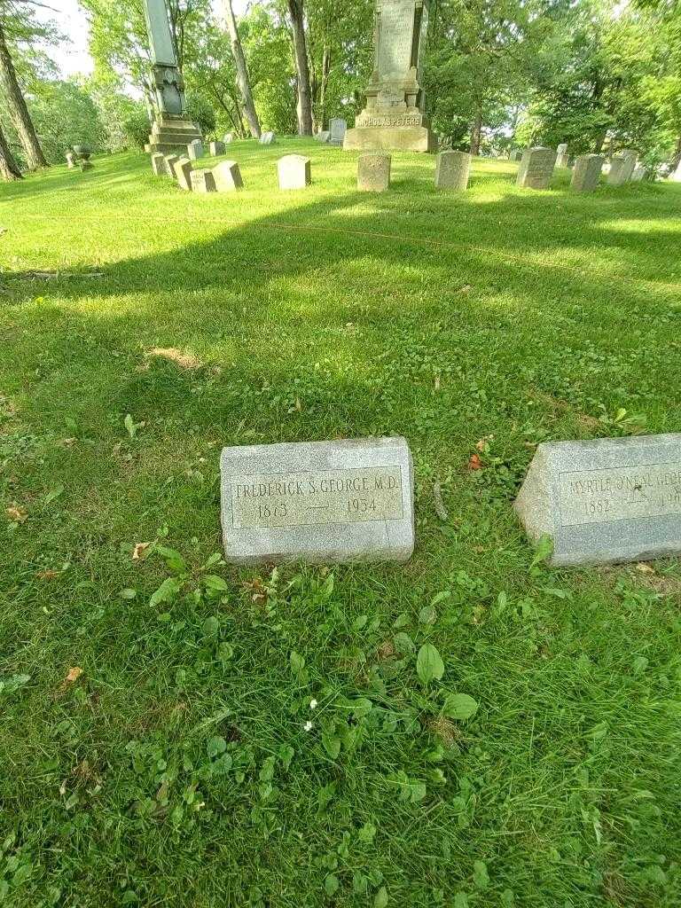 Doctor Frederick S. George's grave. Photo 1