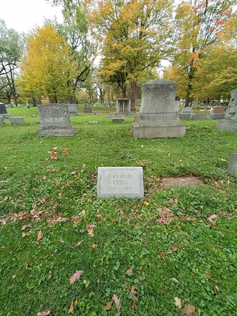 Doris Helen Essig's grave. Photo 1