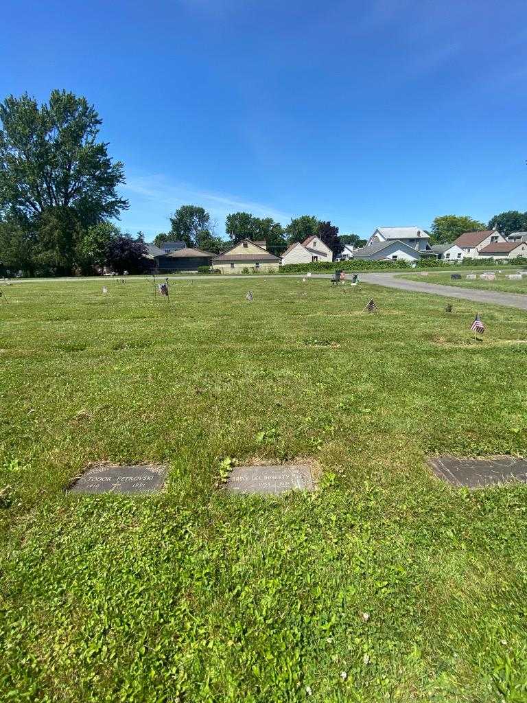 Bruce Lee Doherty's grave. Photo 1