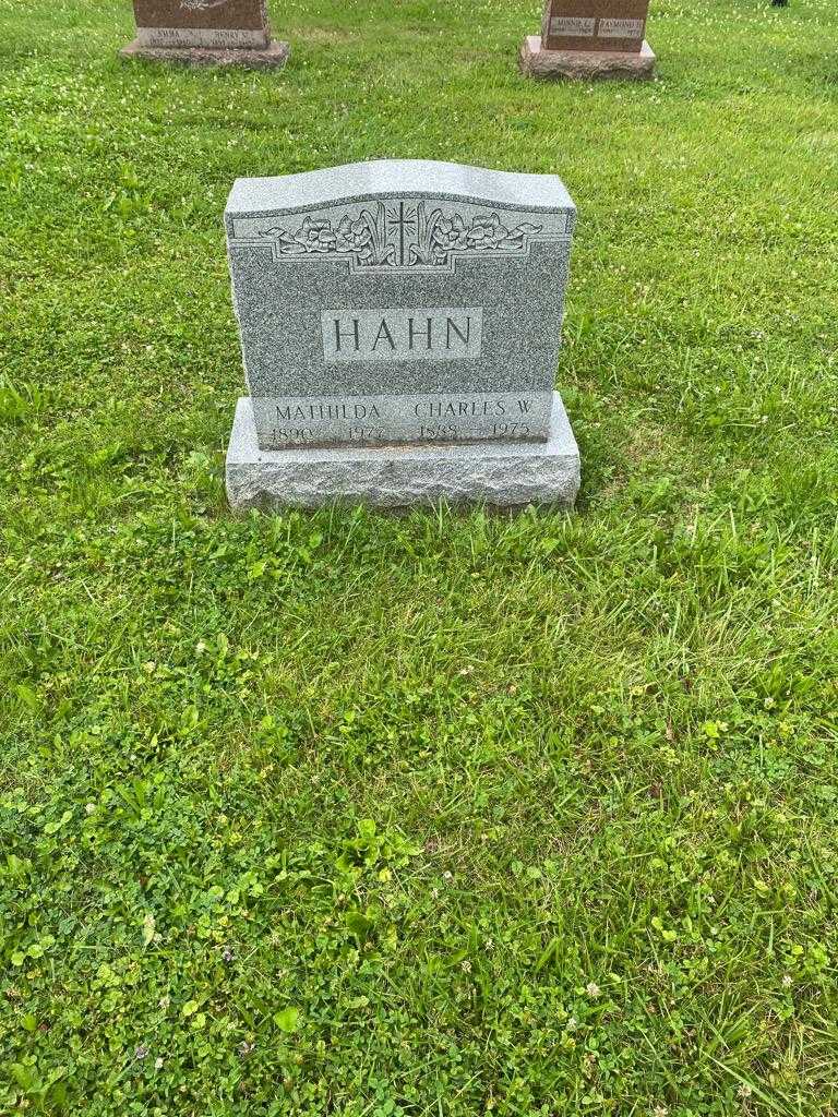 Mathilda Hahn's grave. Photo 2