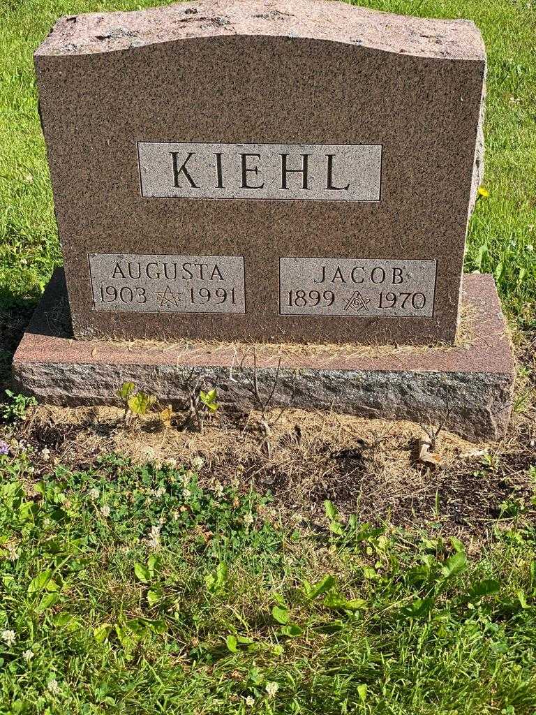 Jacob B. Kiehl's grave. Photo 3