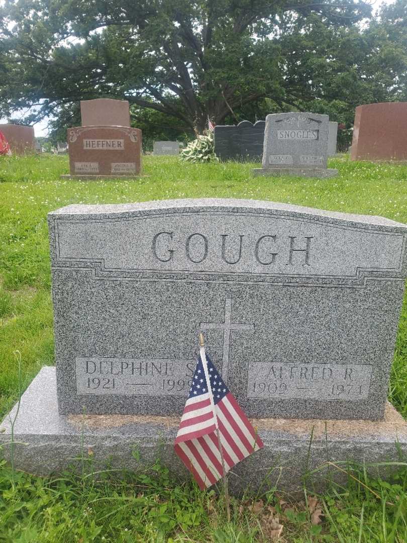 Alfred R. Gough's grave. Photo 3
