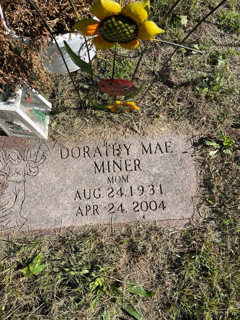 Dorathy Mae Miner's grave. Photo 3